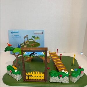 Playmobil City 6145 Dog Park - the set is almost complete, minus the dog/person.